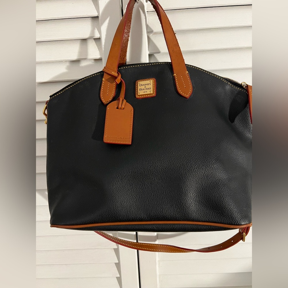 Dooney & Bourke Pebble Grain Large Zip Dome Satchel Black British Tan - Picture 10 of 16